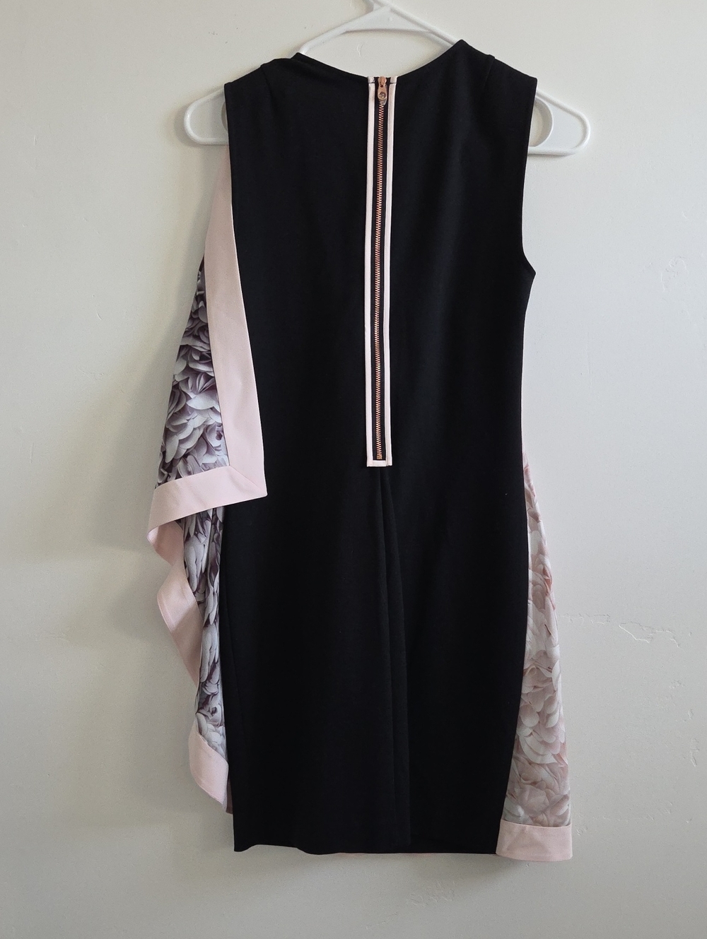 Ted Baker London Patra Rosette Floral Shift Dress in Blush and Purple Ombre - Picture 6 of 6